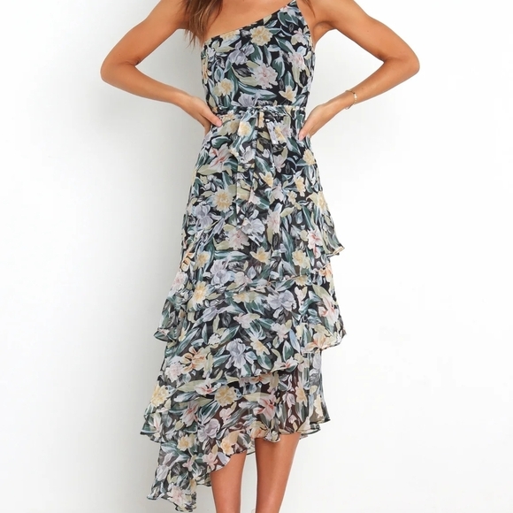 Petal & Pup Dresses & Skirts - Floral One-Shoulder Ruffle Dress
